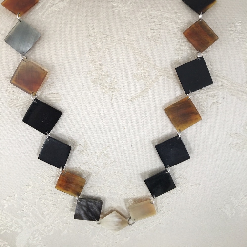 BEAUTIFUL ETHNIC NECKLACE